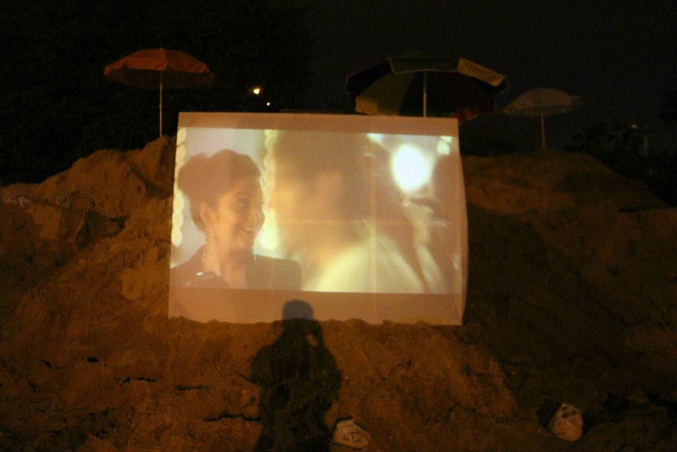 Intervention by Anjana K. Project 560: Intervention by the 080:30 Collective at Nayandanahalli Junction, Mysore Road