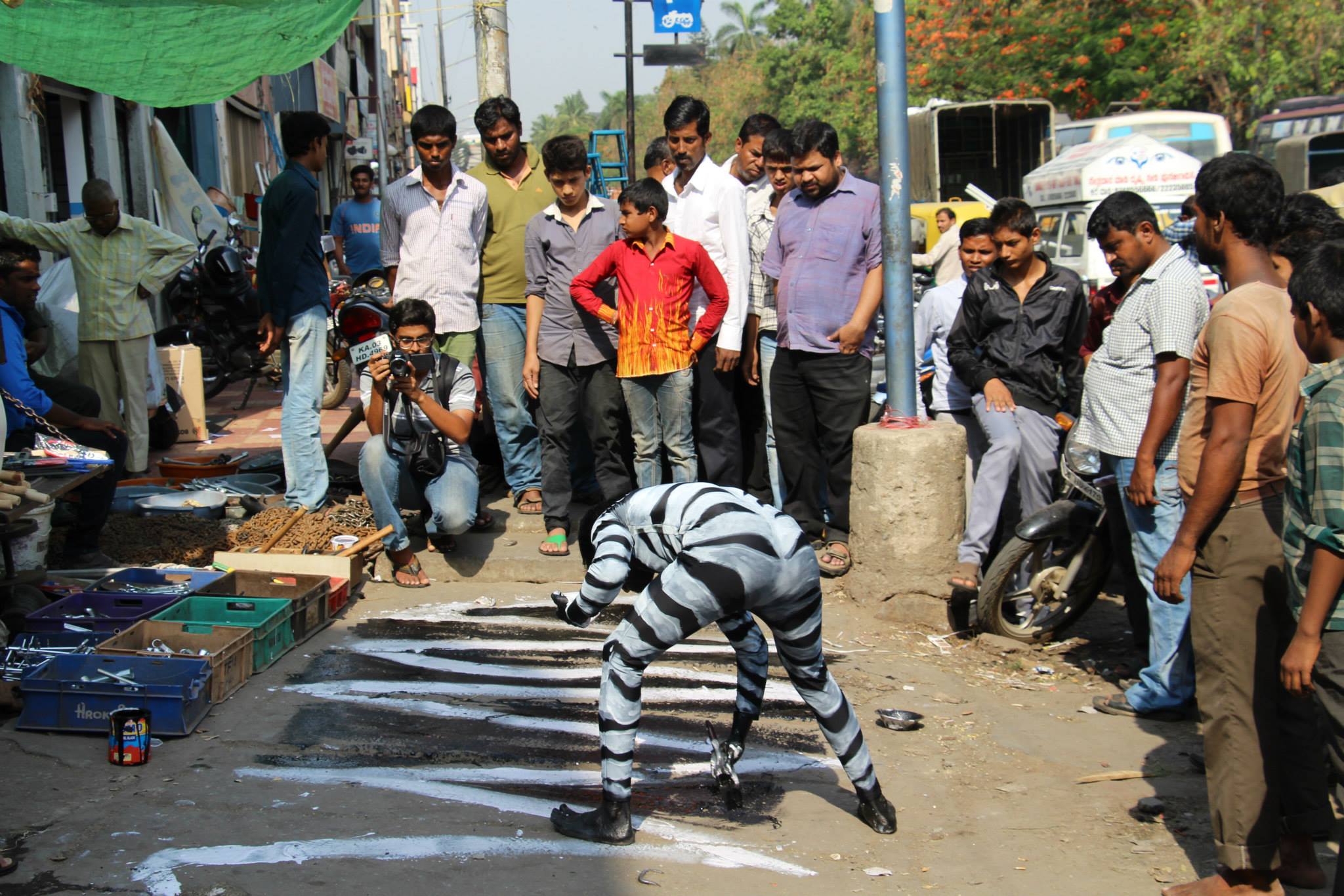 Intervention by Yash. Project 560: Intervention by the 080:30 Collective at K R Market